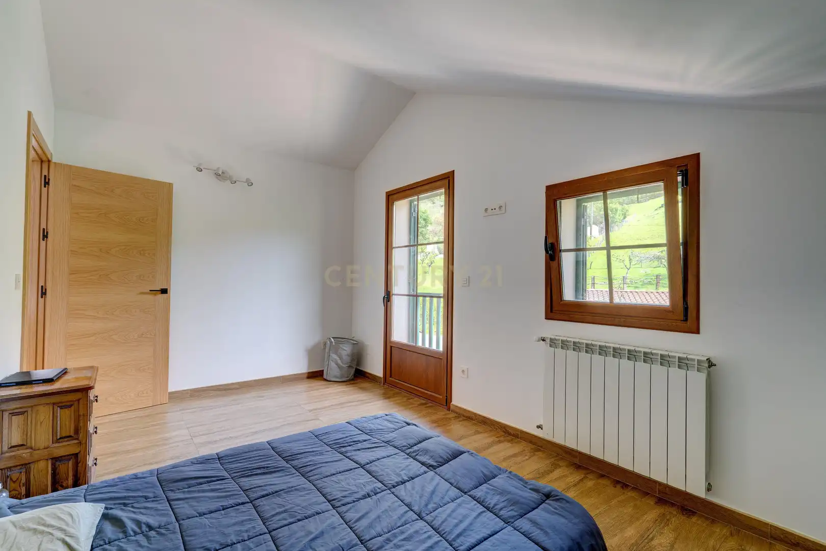 Habitación de Casa o chalet en venta en Irun  con Jardín privado