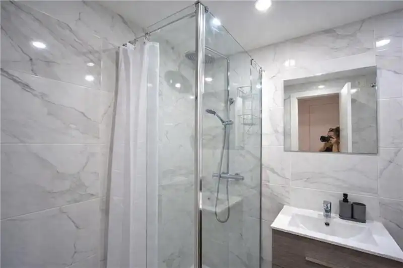 Bathroom of Flat for rent in  Palma de Mallorca  with Terrace, Furnished and Balcony