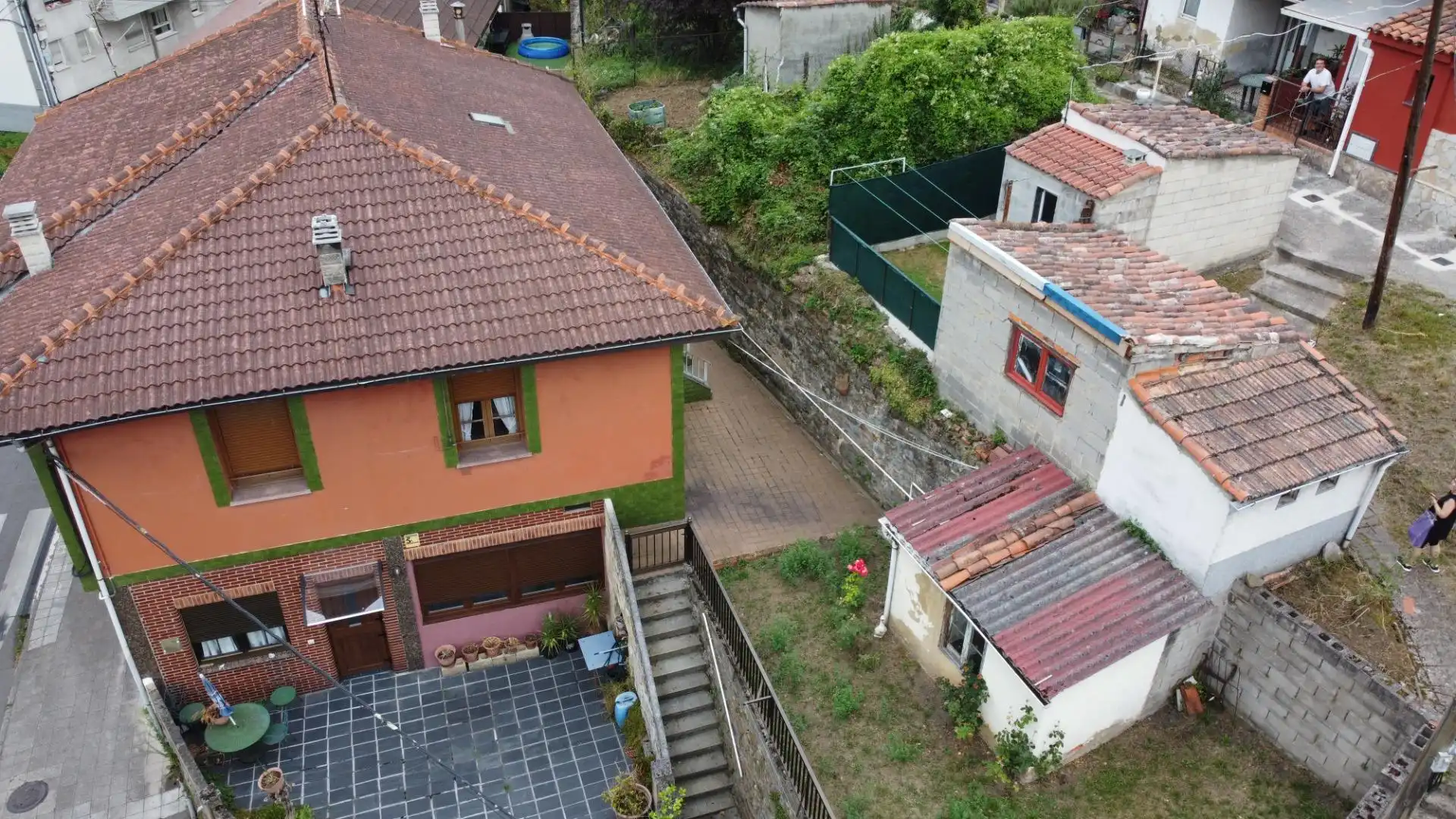 Vista exterior de Casa adosada en venta en Mieres (Asturias)