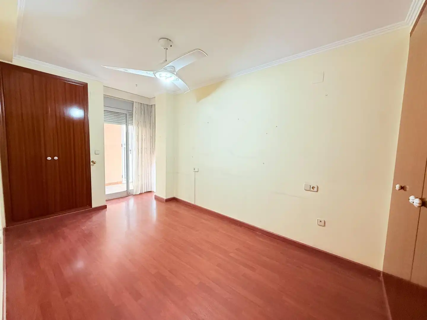 Habitación de Piso en venta en Valencia con Parquet y Terraza