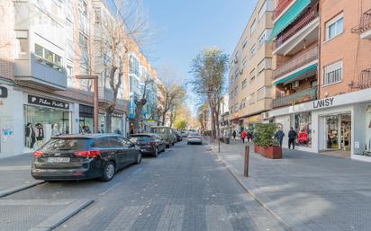 Vista exterior de Pis en venda en Valdemoro amb Aire condicionat, Terrassa i Balcó