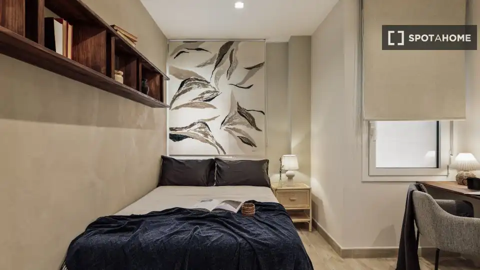 Bedroom of Apartments for share in Barcelona  with Air Conditioner, Terrace and Furnished