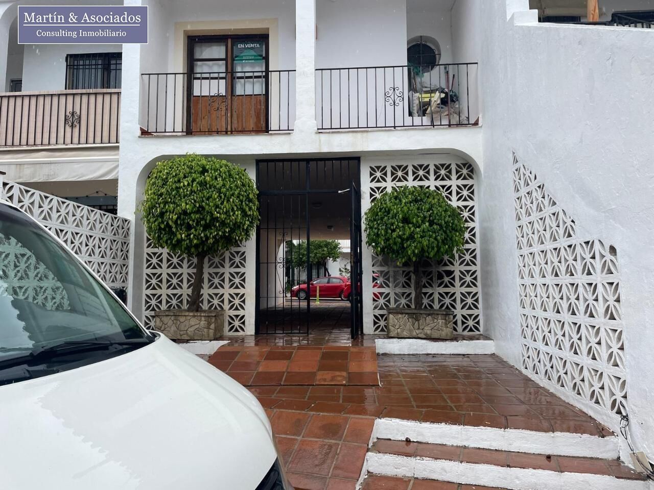 Flat for sale in Benahavís  with Private garden, Terrace and Community pool
