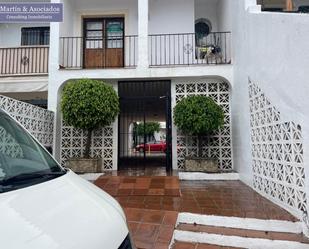 Flat for sale in Benahavís  with Private garden, Terrace and Community pool