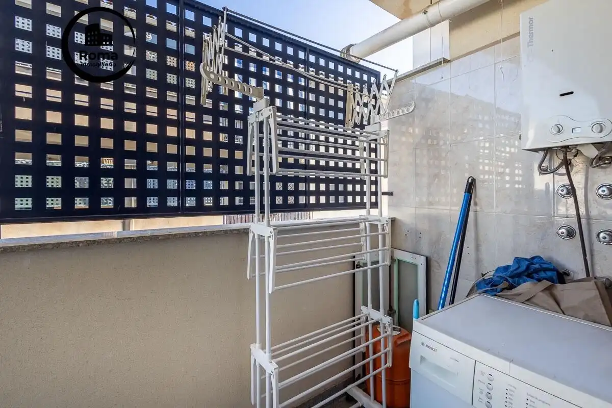 Terraza de Piso en venta en Las Gabias con Aire acondicionado, Balcón y Piscina comunitaria