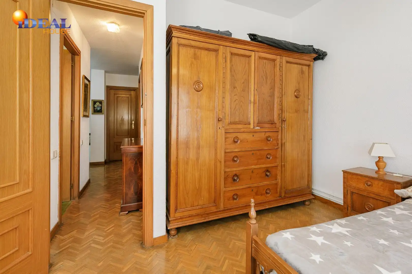 Bedroom of Houses for sale in Granada