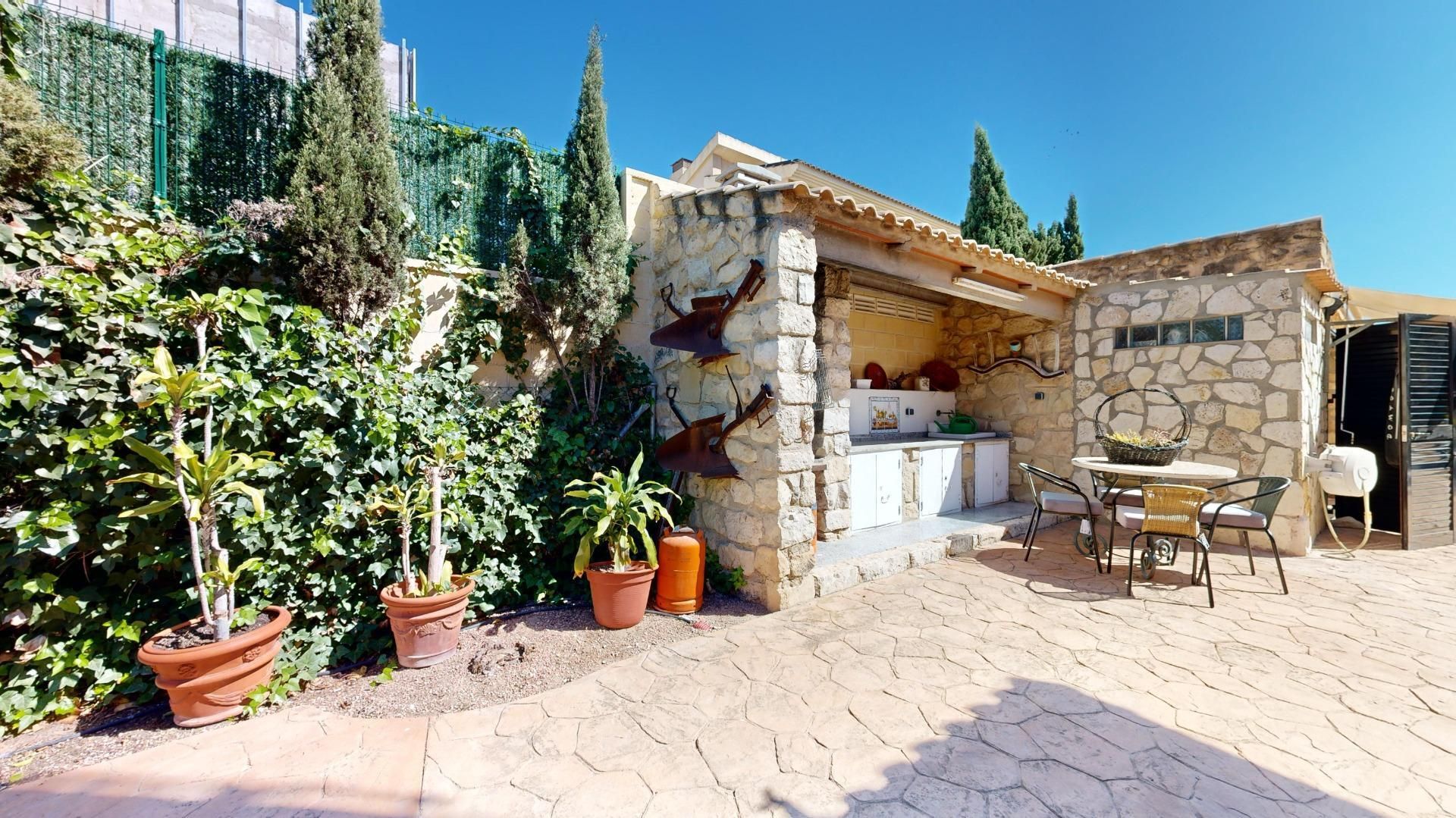 Jardí de Casa o xalet en venda en Alicante / Alacant amb Calefacció, Jardí privat i Terrassa