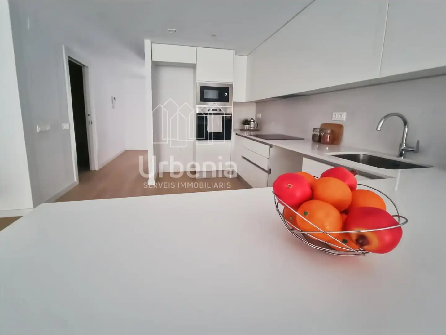 Cuina de Casa o xalet en venda en Mataró amb Aire condicionat, Calefacció i Jardí privat
