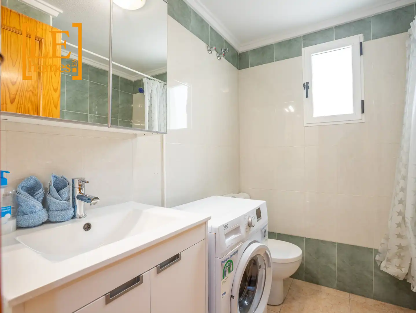 Bany de Apartament en venda en Torrevieja amb Aire condicionat, Calefacció i Moblat
