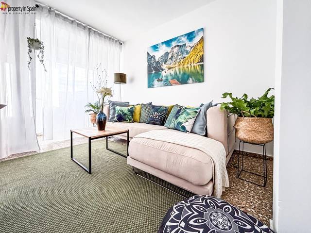 Piso en Venta en Calle GARBINET en Carolinas Altas