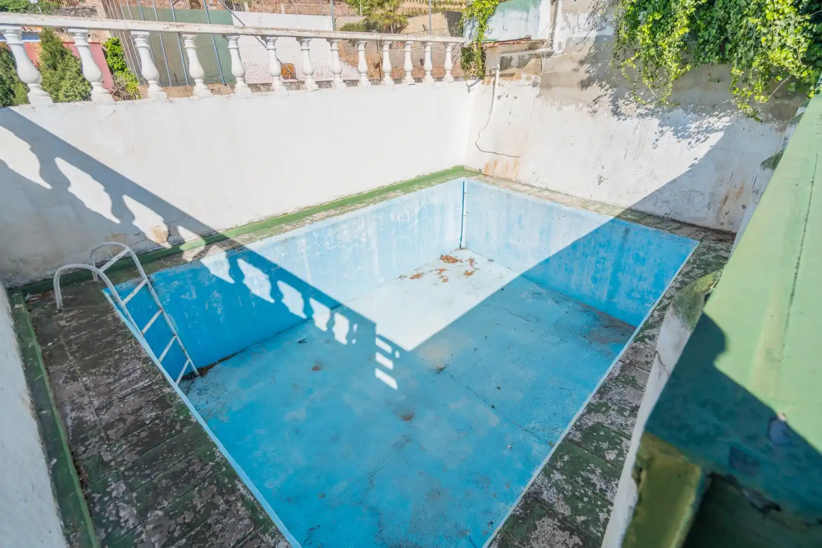 Piscina de Casa o chalet en venta en Náquera con Terraza, Piscina y Piscina comunitaria