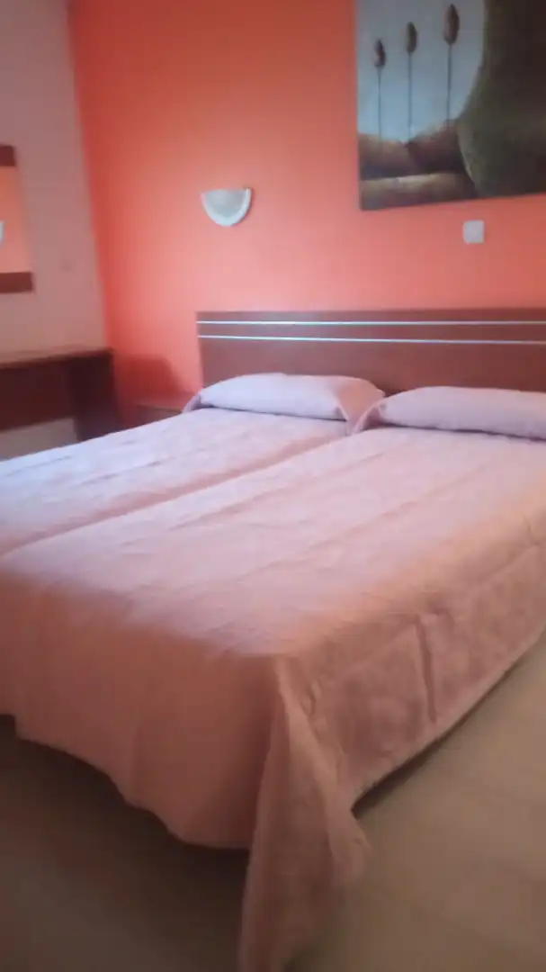 Habitación de Apartamento de alquiler en Adeje con Amueblado, Lavadora y TV