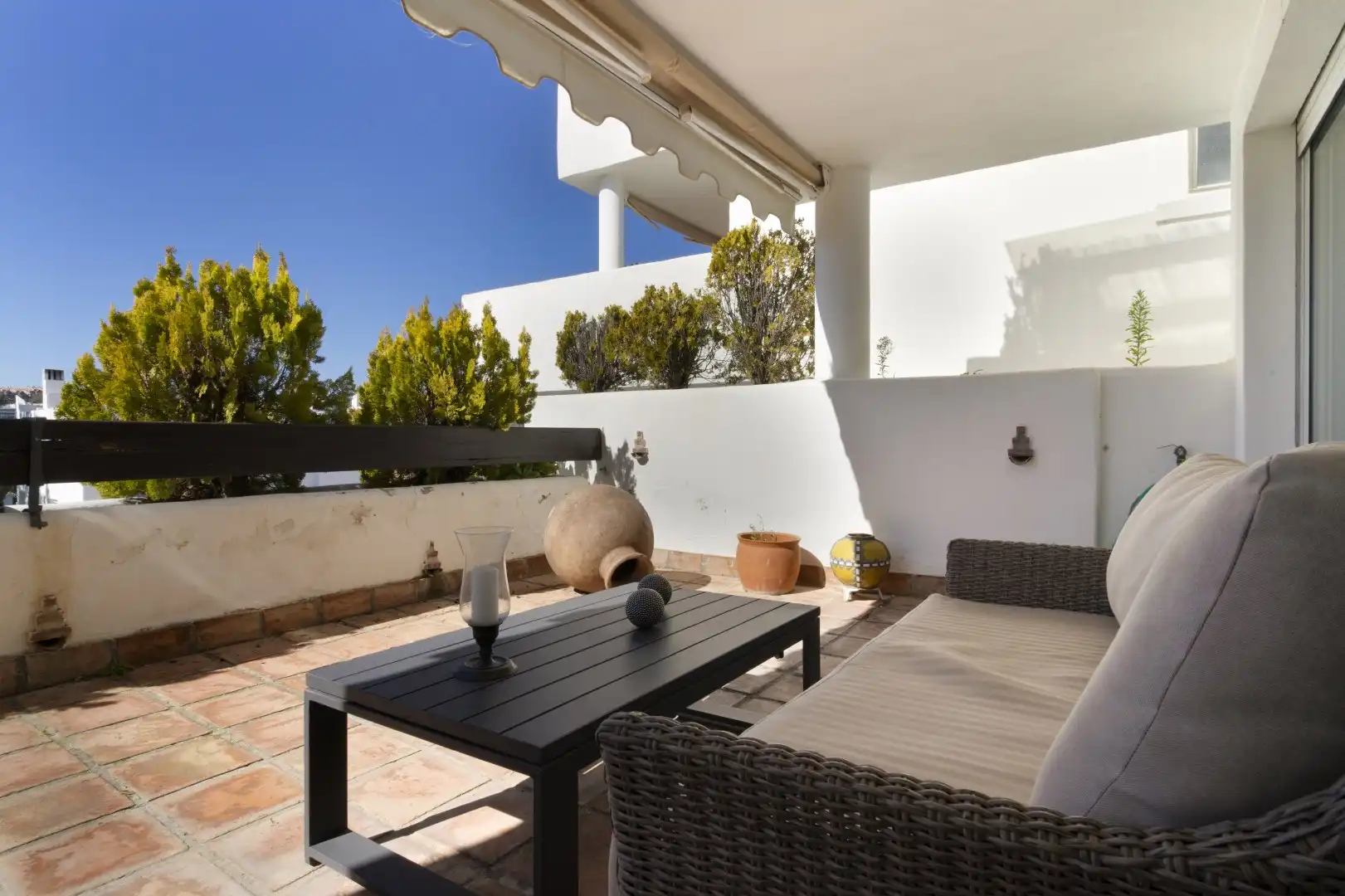 Apartament amb piscina en venda a Nueva Andalucía, imagen 2