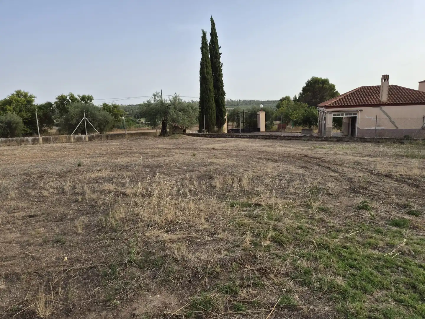 Houses for sale in Almendralejo  with Air Conditioner, Heating and Furnished