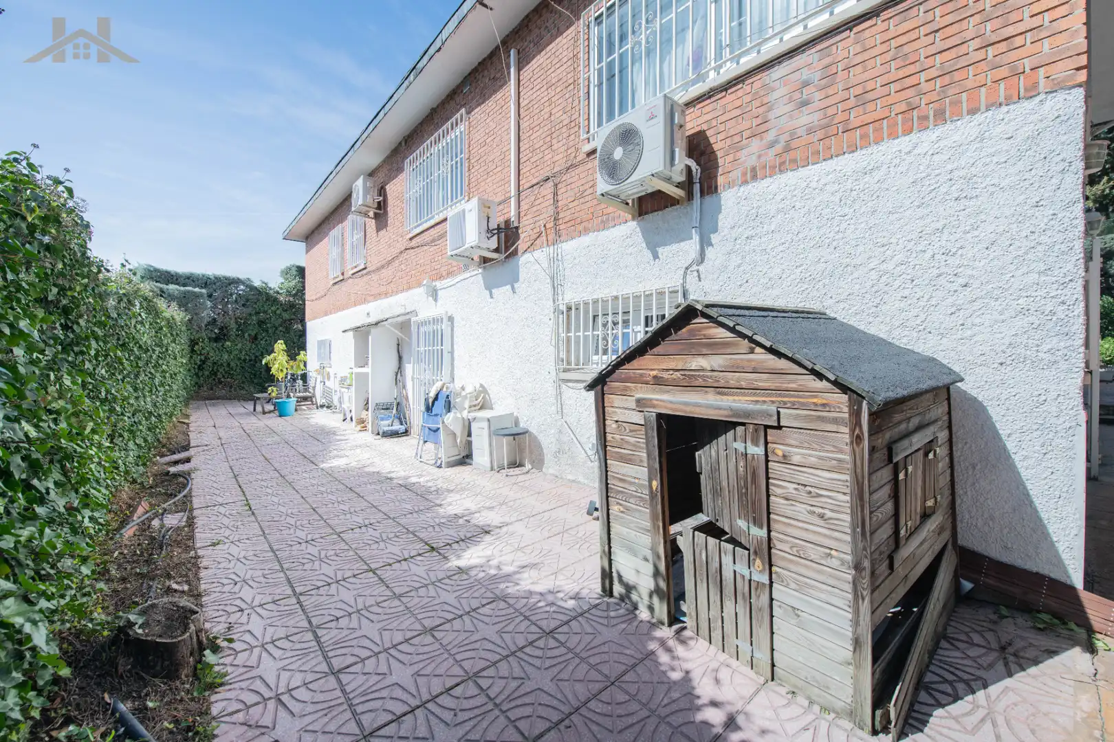 Vista exterior de Casa o xalet en venda en Boadilla del Monte amb Aire condicionat, Calefacció i Jardí privat