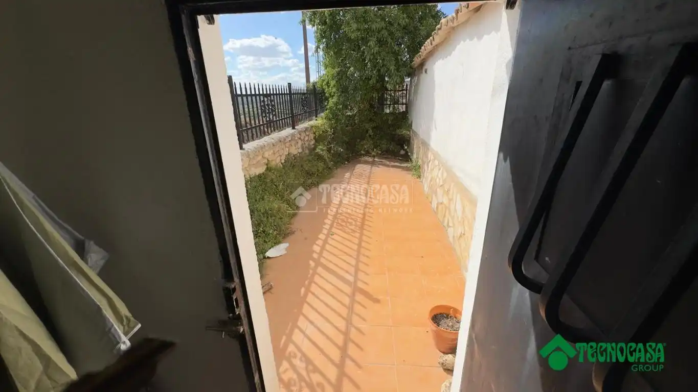 Vista exterior de Casa adosada en venta en Zafra de Záncara con Aire acondicionado, Calefacción y Amueblado