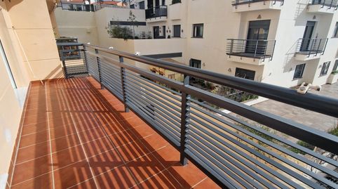 Foto 2 de Piso en venta en Calle Valdepeñas, Arroyo de la Miel, Benalmádena