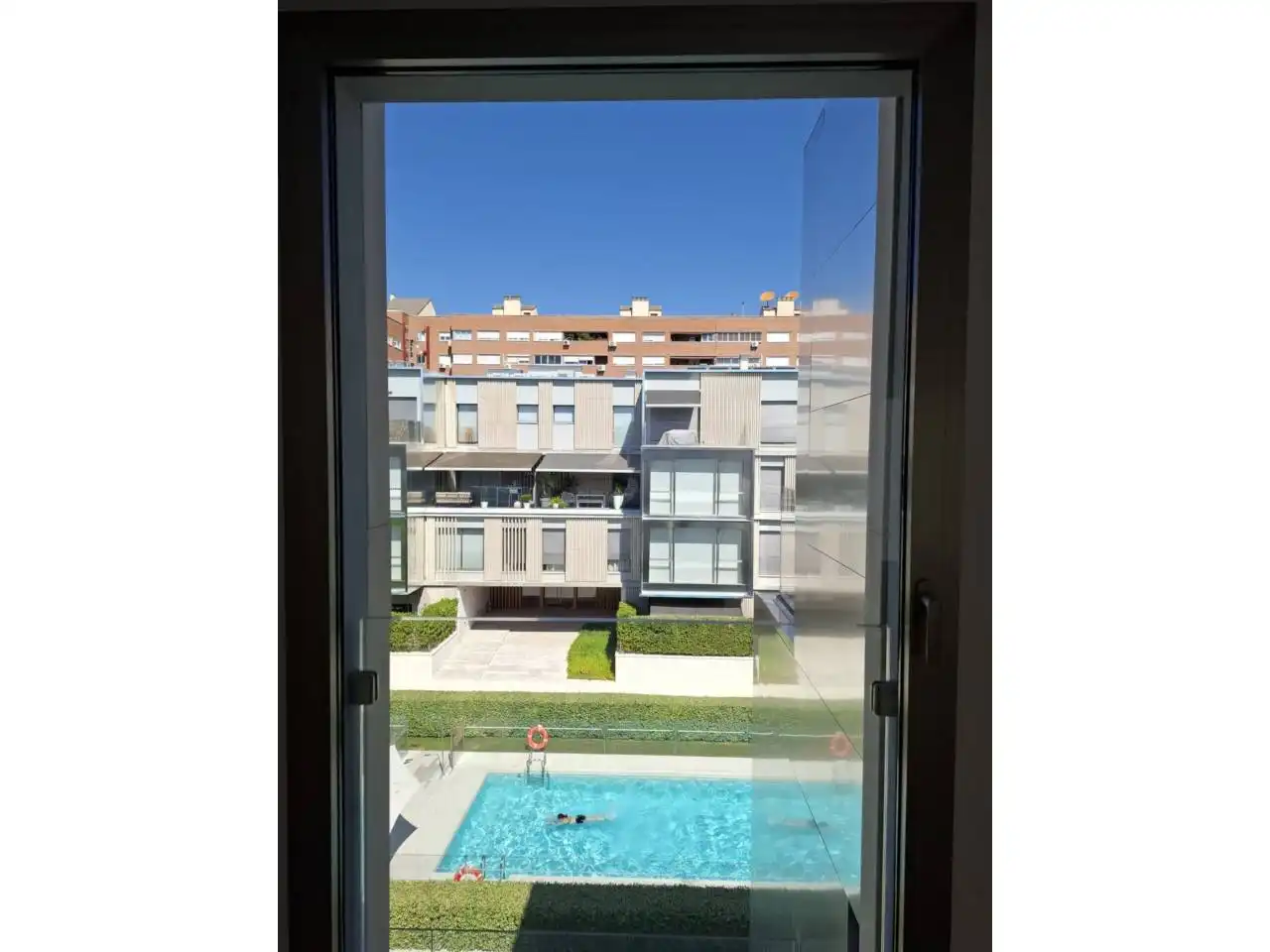 Piscina de Piso de alquiler en Madrid con Aire acondicionado, Calefacción y Parquet