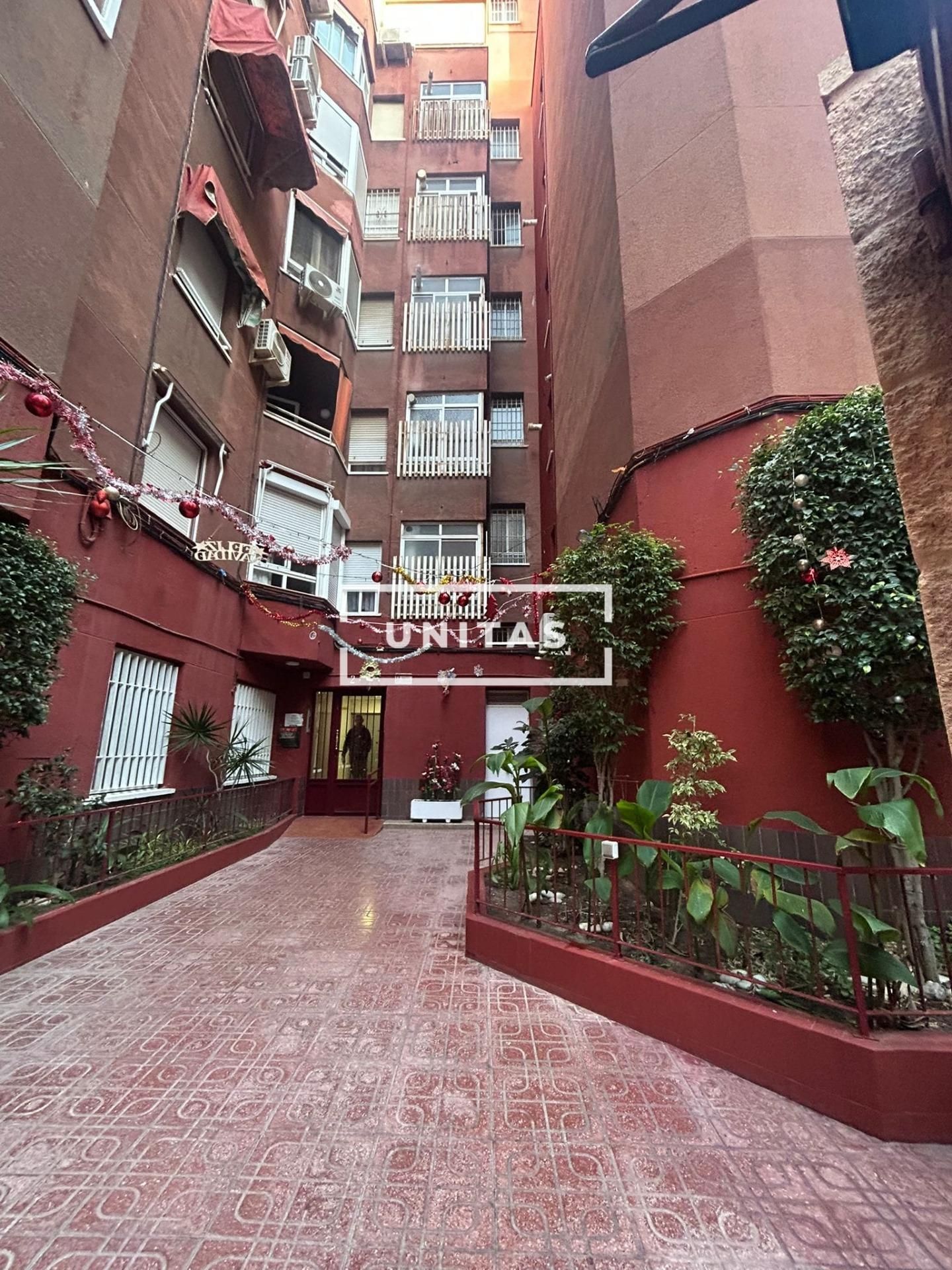 Vista exterior de Piso en venta en Alicante / Alacant con Aire acondicionado y Jardín privado