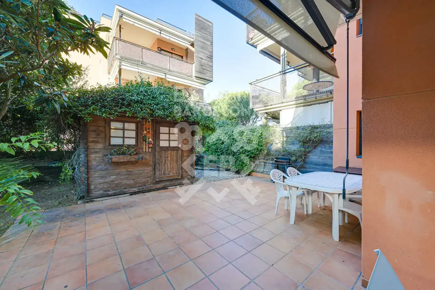 Garten von Wohnung zum Verkauf in Lloret de Mar mit Klimaanlage, Heizung und Privatgarten