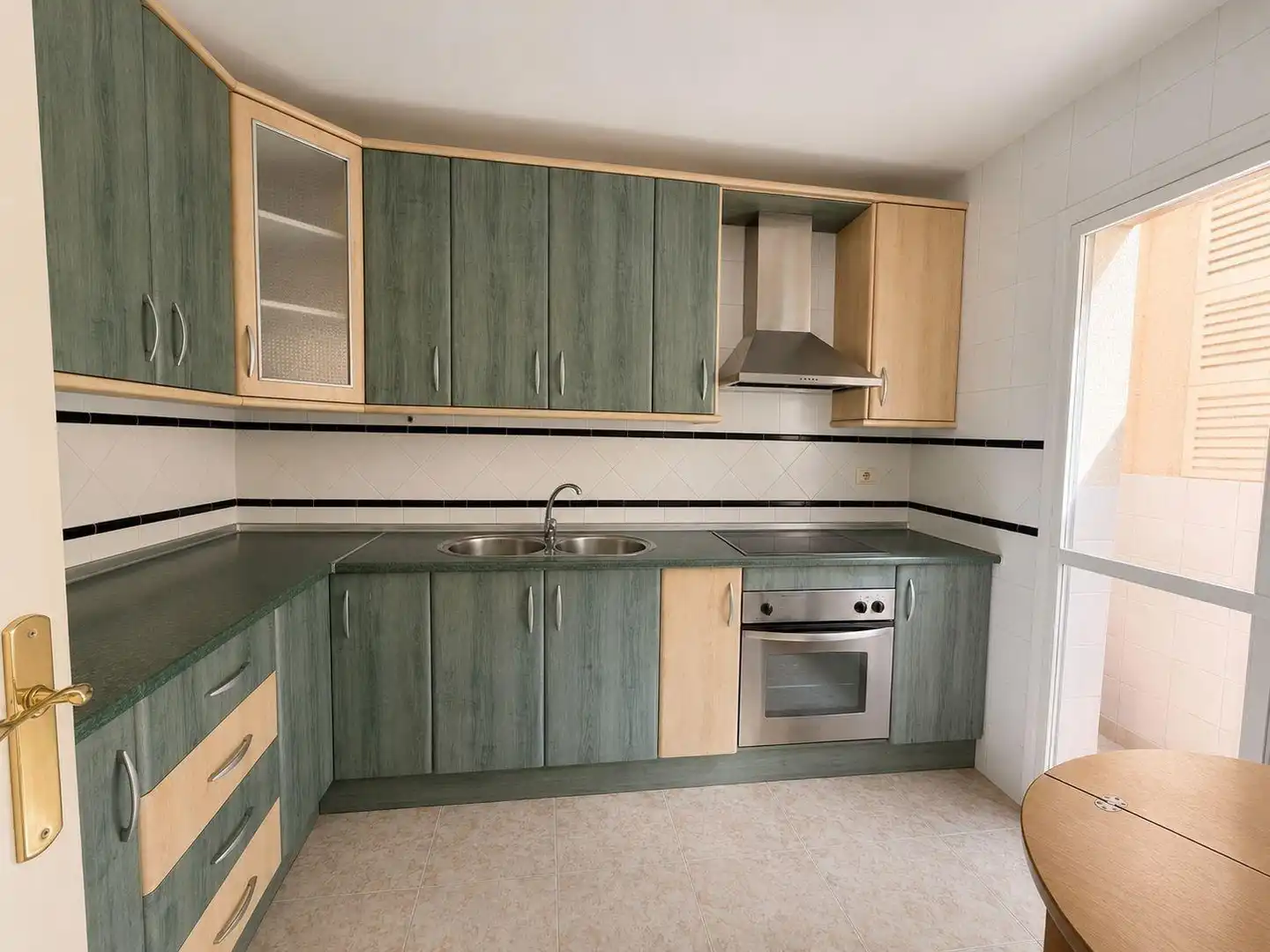 Kitchen of Detached homes for sale in Roquetas de Mar