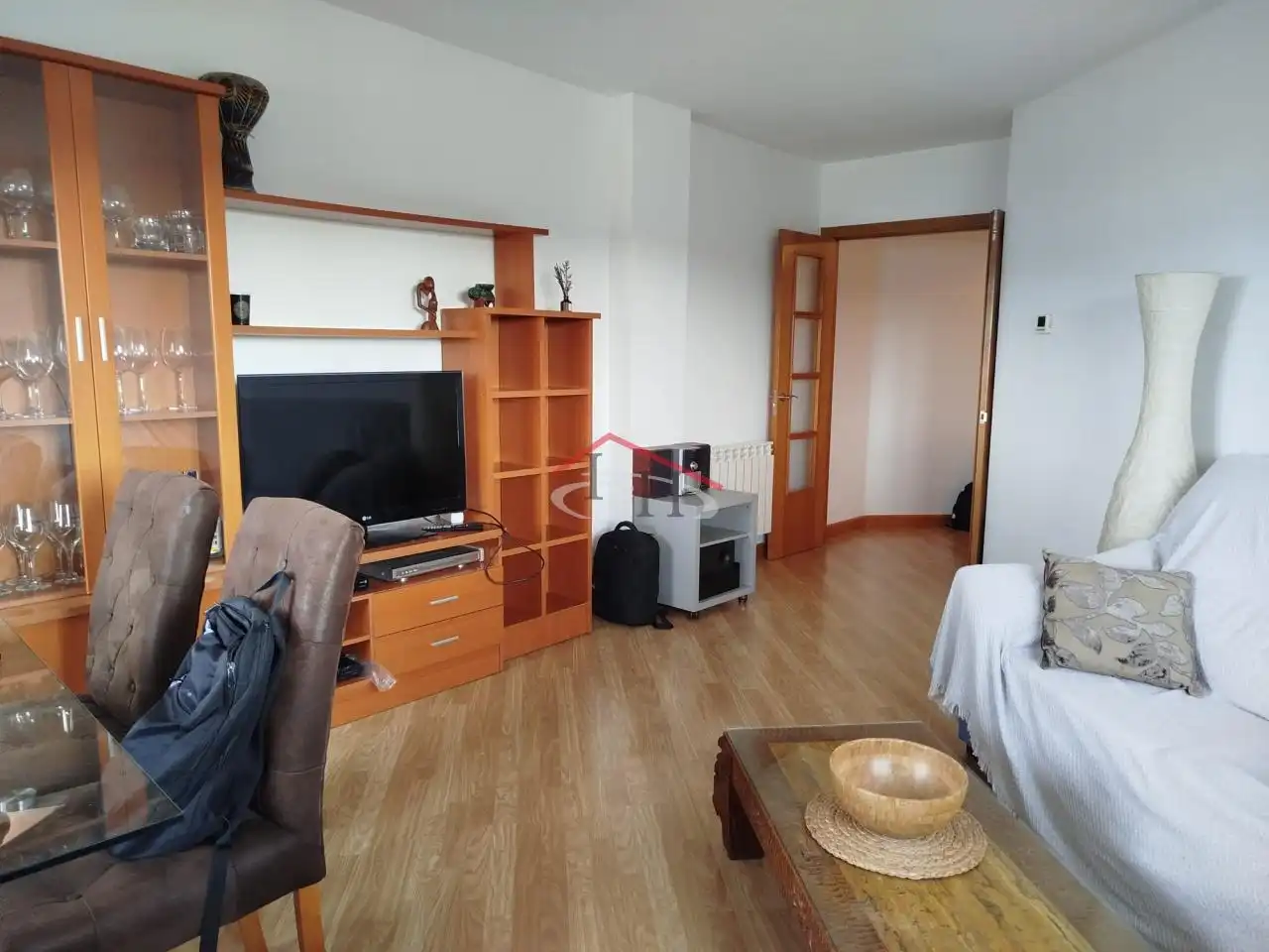 Wohnzimmer von Wohnungen zur Miete in Villaquilambre mit Heizung, Parkett und Terrasse