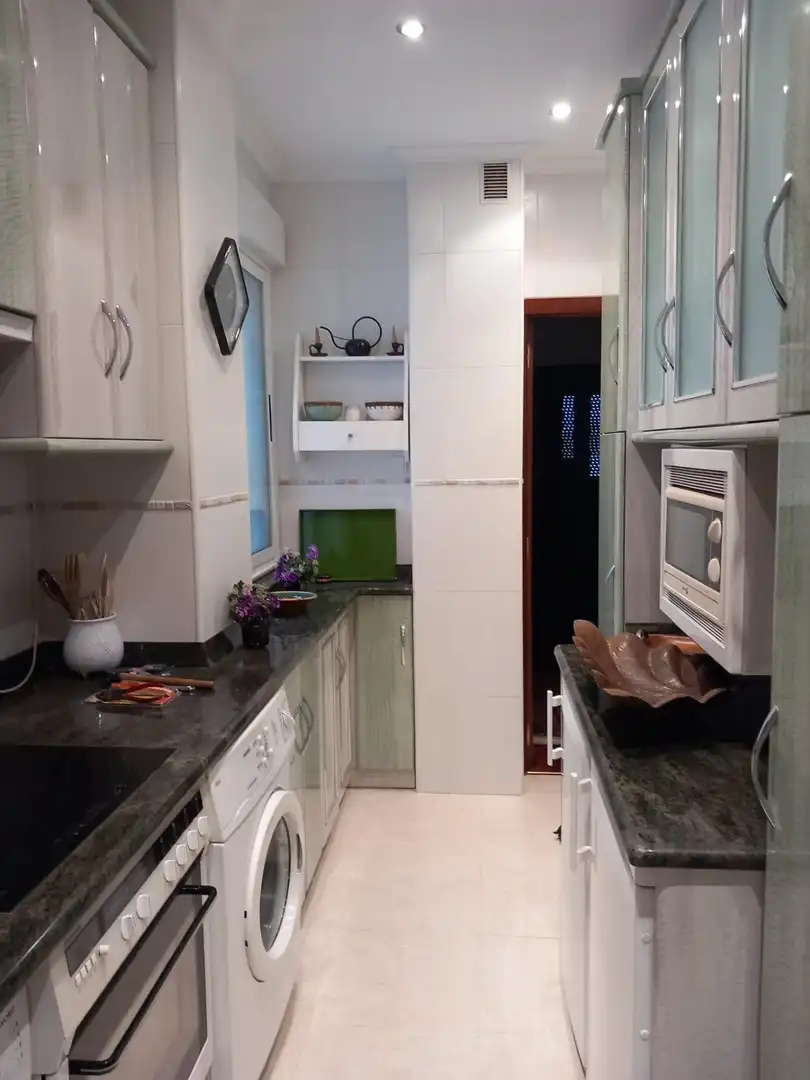 Cocina de Piso en venta en Torrelavega  con Calefacción, Terraza y Trastero