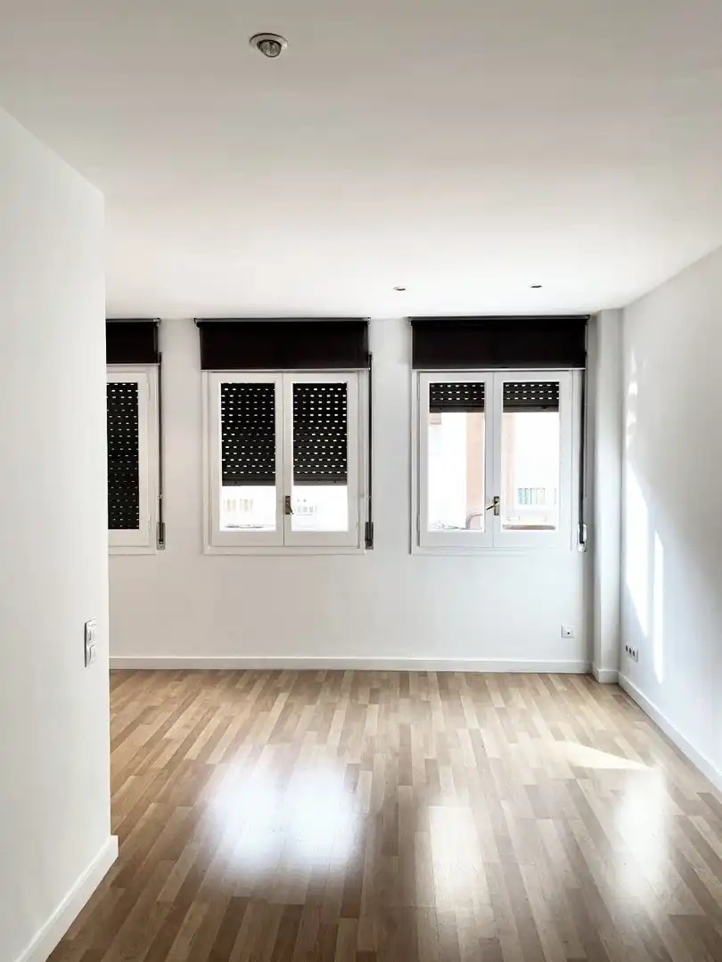 Schlafzimmer von Büro zur Miete in Mataró