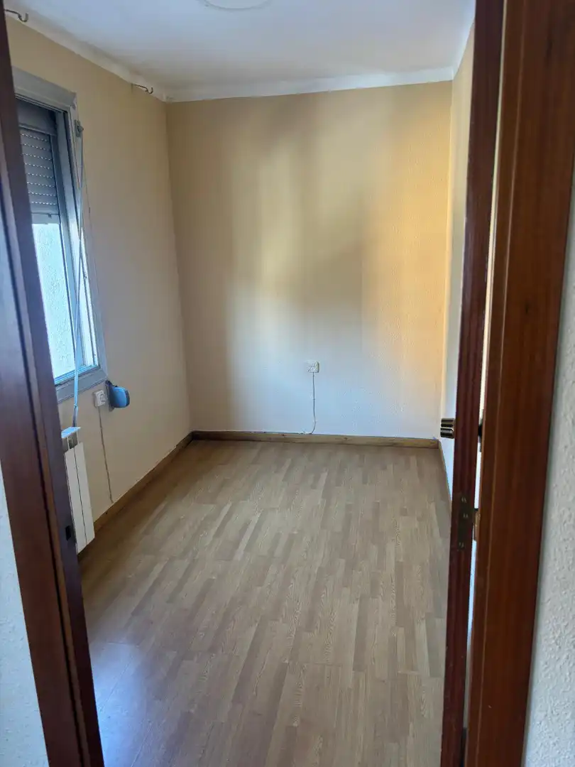 Habitación de Piso en venta en Badalona con Calefacción, Parquet y Amueblado