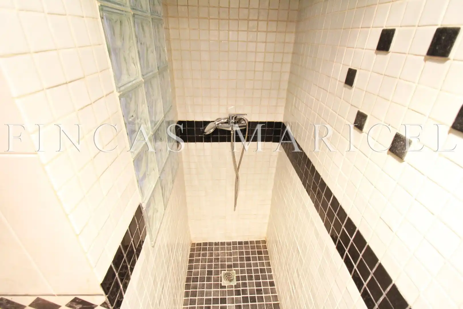 Bathroom of Attic for sale in Sitges  with Air Conditioner and Terrace