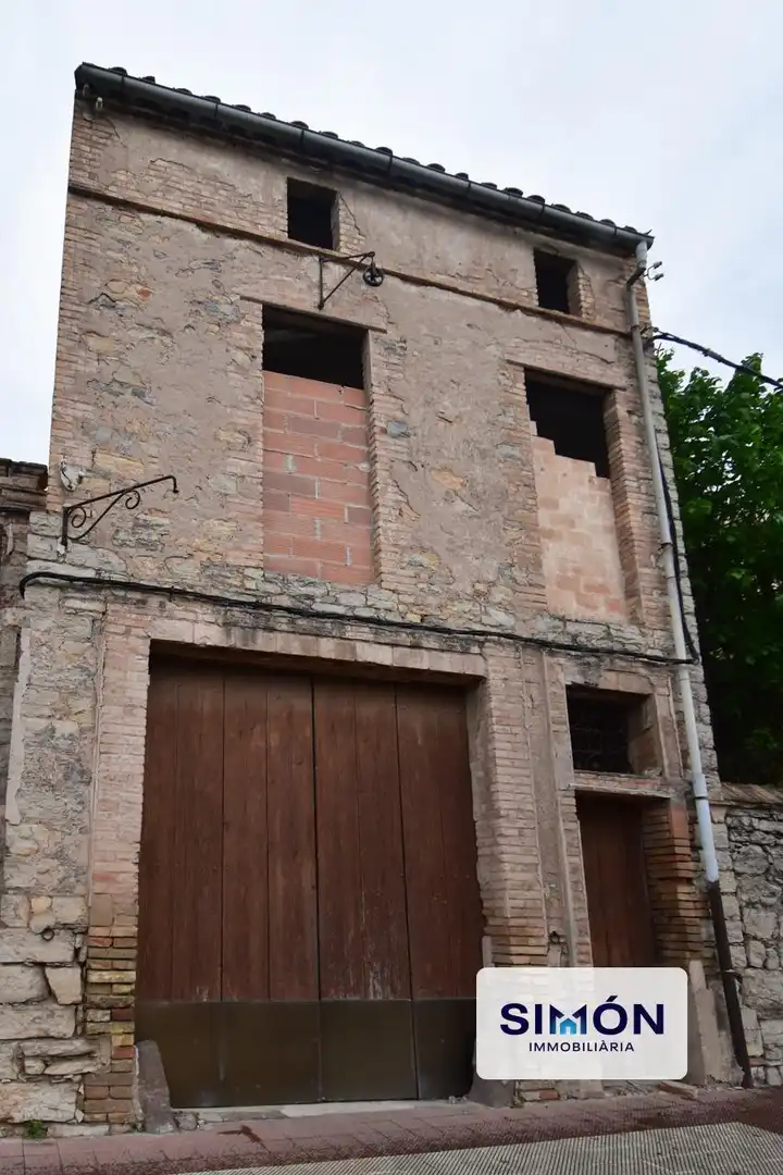 Exterior view of Houses for sale in Avinyó