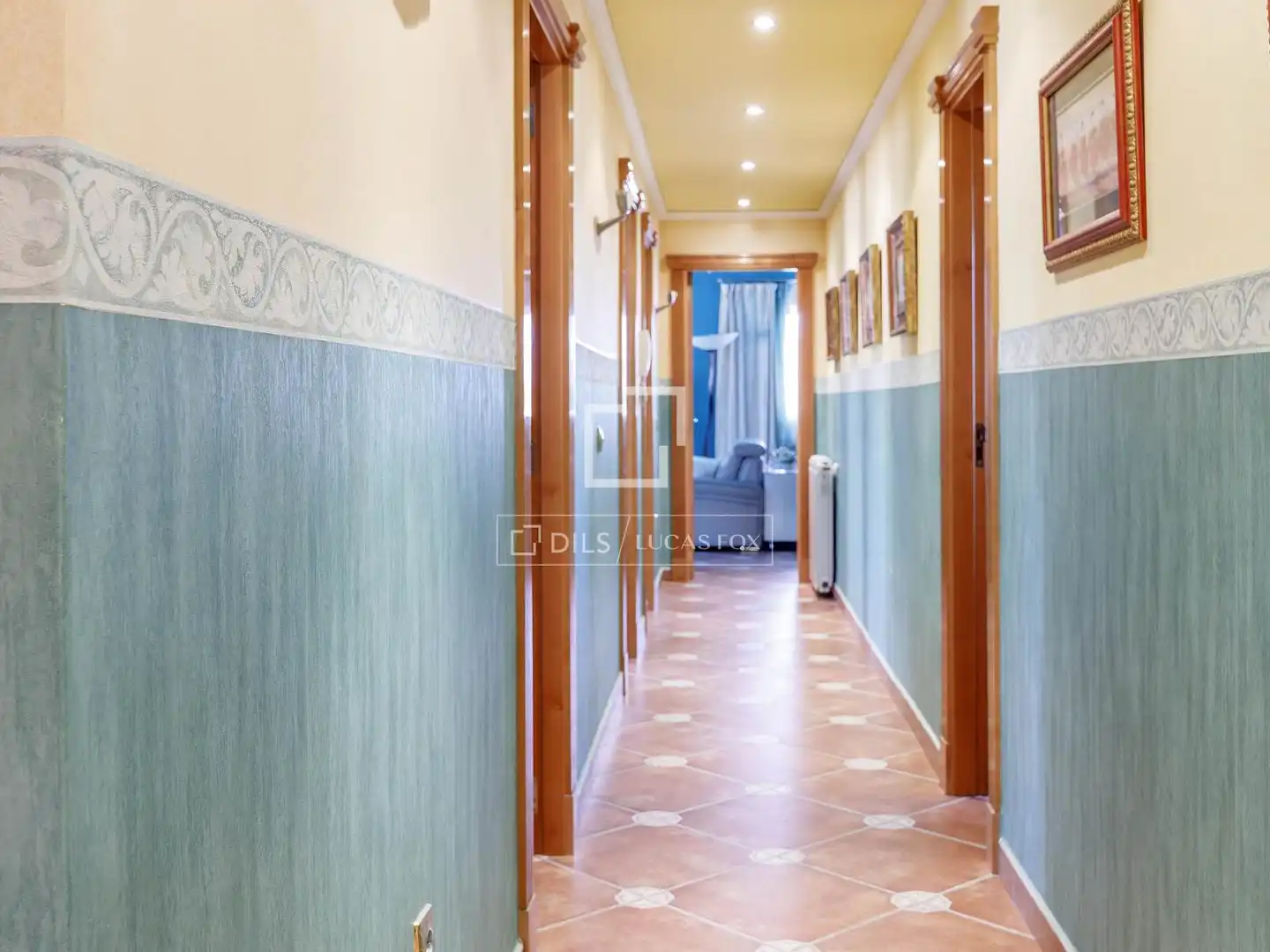 Villa mit Pool zum Verkauf in Montserrat, imagen 38
