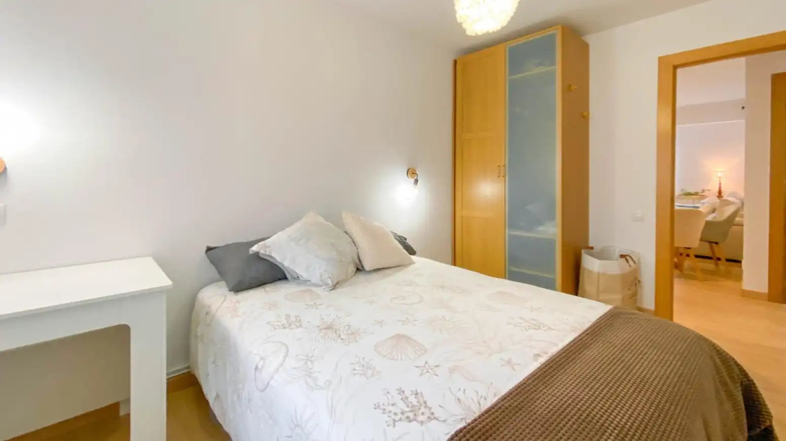 Habitación de Piso de alquiler en Santander con Calefacción, Parquet y Amueblado