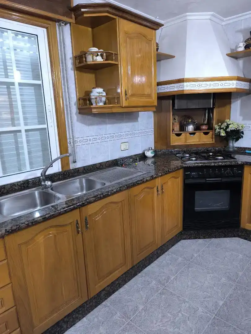 Cuina de Casa adosada en venda en Vigo 