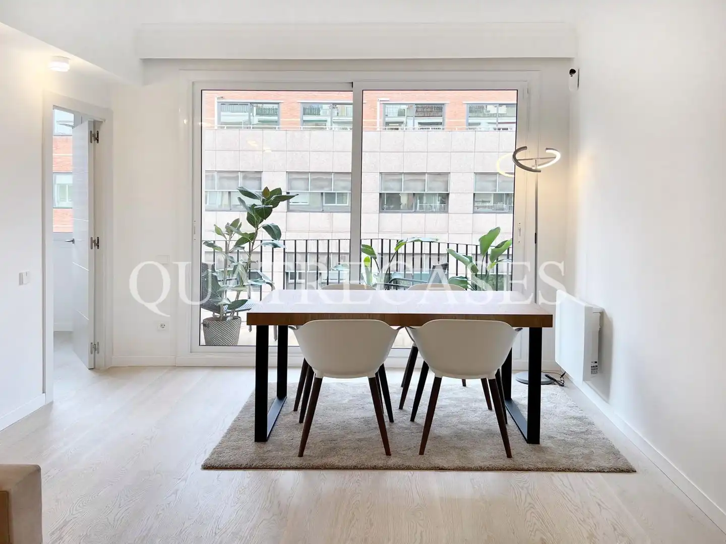 Piso con terraza en venta en Carrer del Rosselló, imagen 5