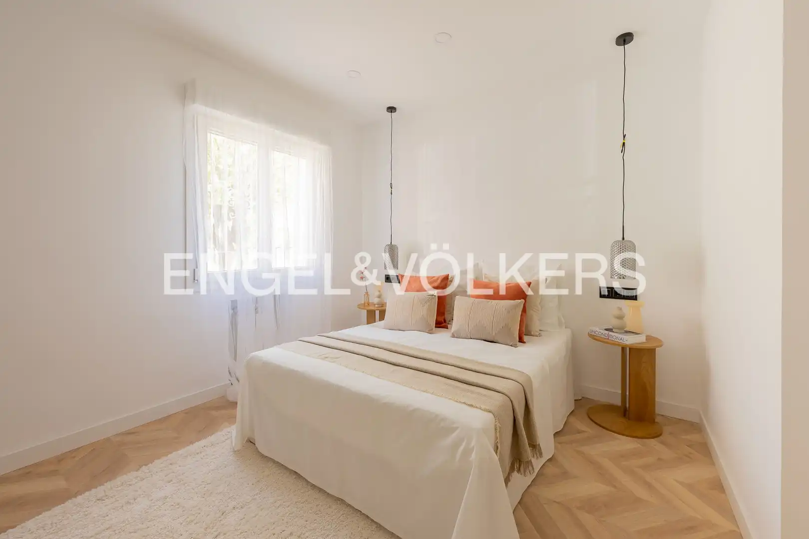 Bedroom of Flat for sale in Madrid  with Air Conditioner, Heating and Terrace