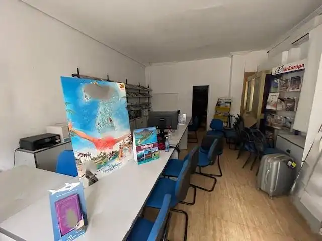 Büro zum Verkauf in San Juan de Aznalfarache mit Heizung und Möbliert
