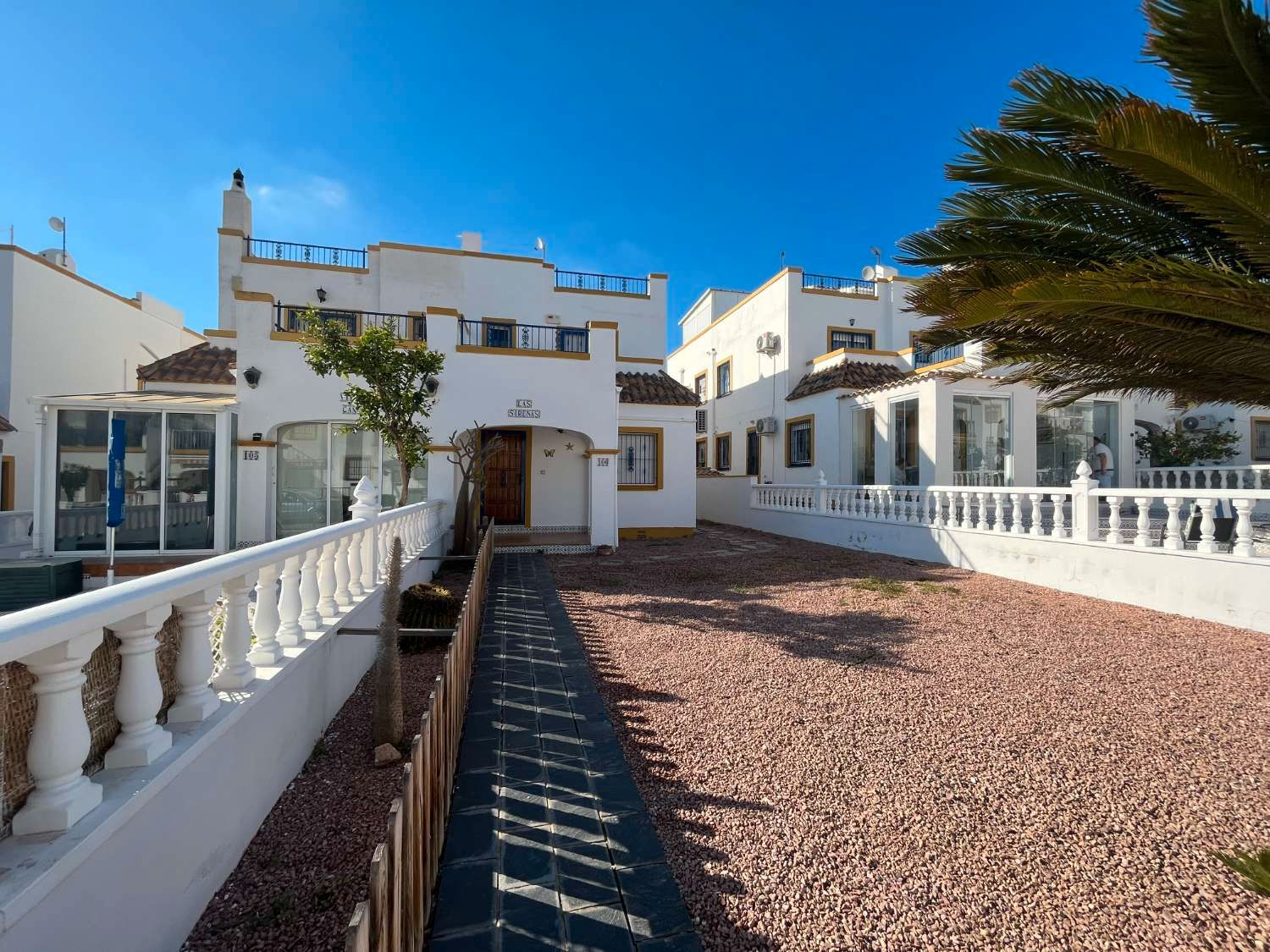 Vista exterior de Dúplex en venda en Orihuela amb Aire condicionat, Calefacció i Terrassa