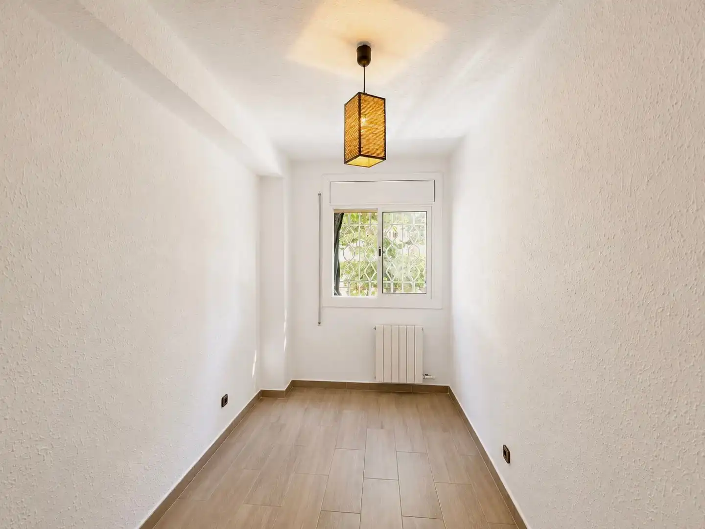 Habitación de Piso en venta en Badalona con Calefacción