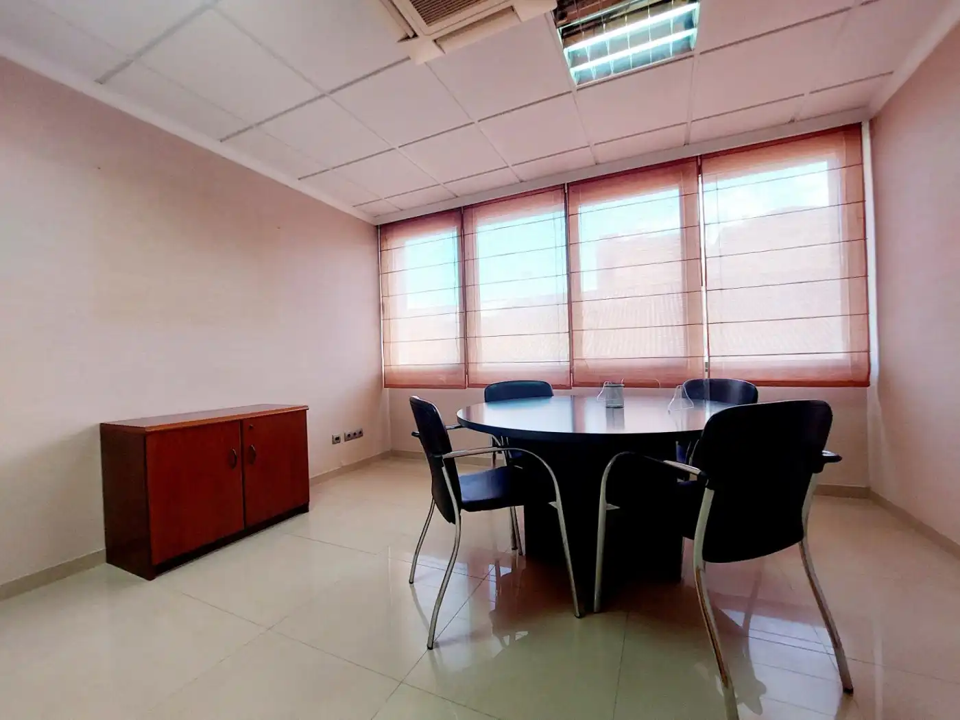 Office for sale in Amposta  with Air Conditioner and Furnished