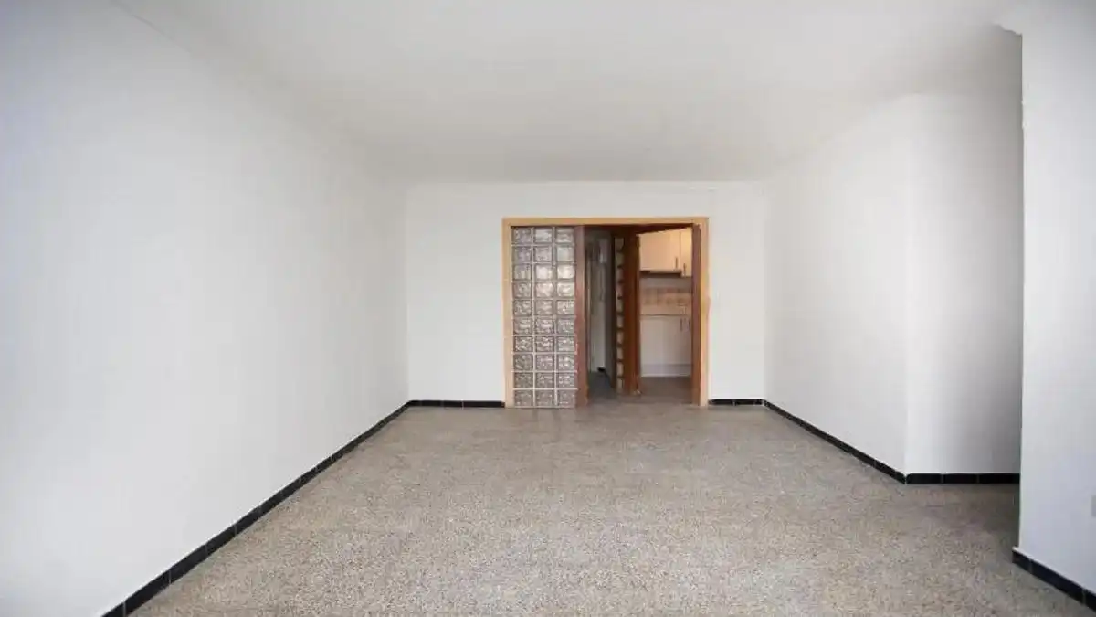 Bedroom of Apartments for sale in Salt  with Balcony