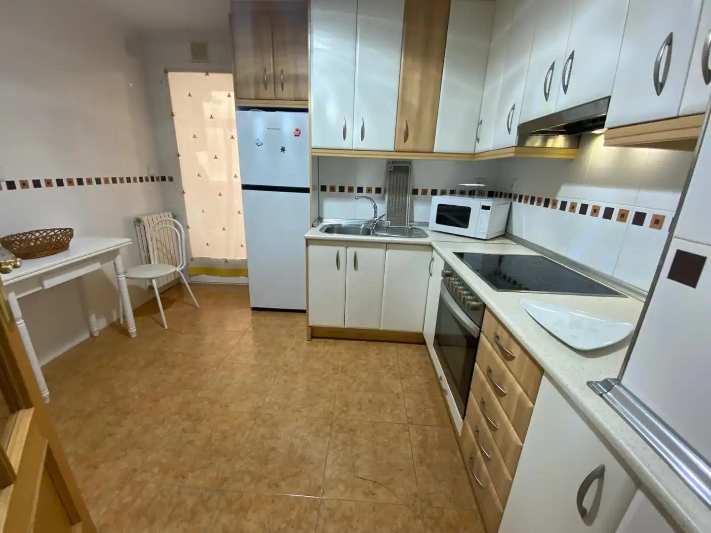 Cocina de Apartamento de alquiler en Albacete con Calefacción, Parquet y Amueblado