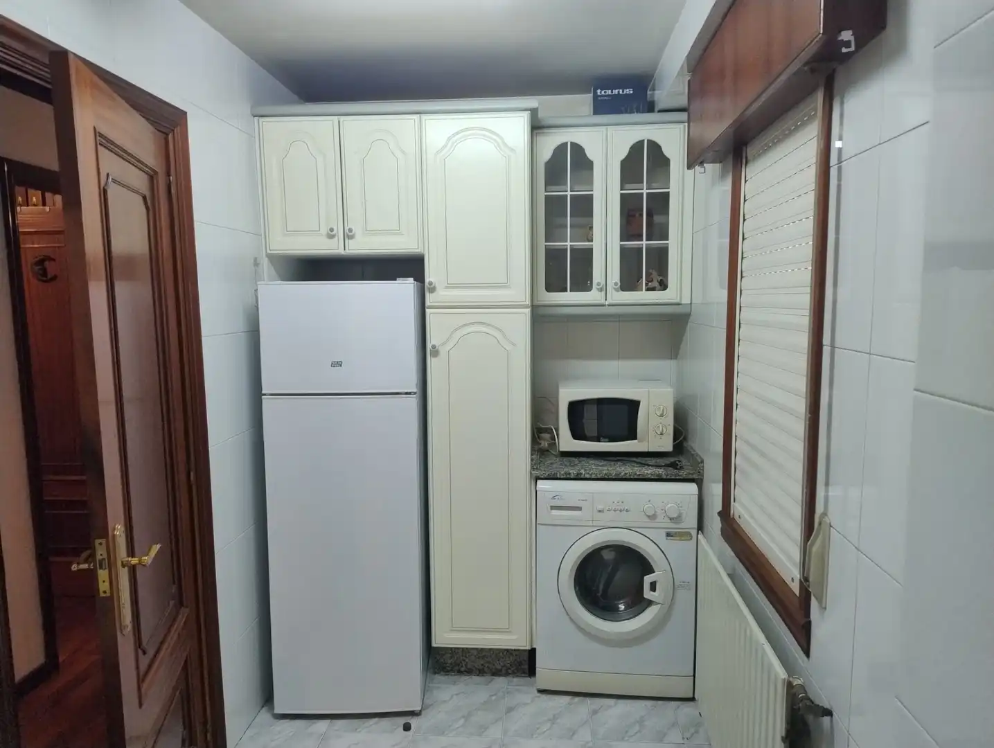 Kitchen of Flat for rent in Santiago de Compostela   with Heating, Furnished and Oven