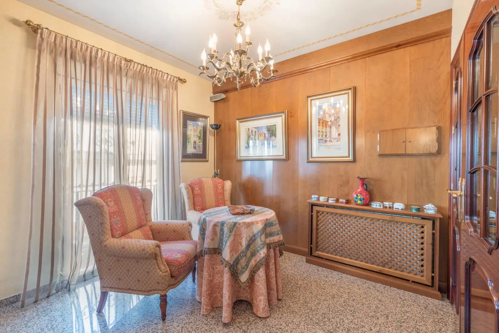 Sala d'estar de Casa adosada en venda en Centro de Albolote