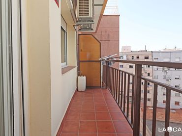 Ático con balcón en venta en Calle JOSEP GRAS