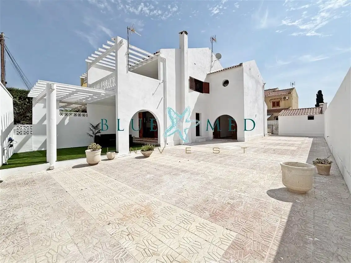 Exterior view of Houses for sale in Mazarrón  with Terrace, Storage room and Furnished