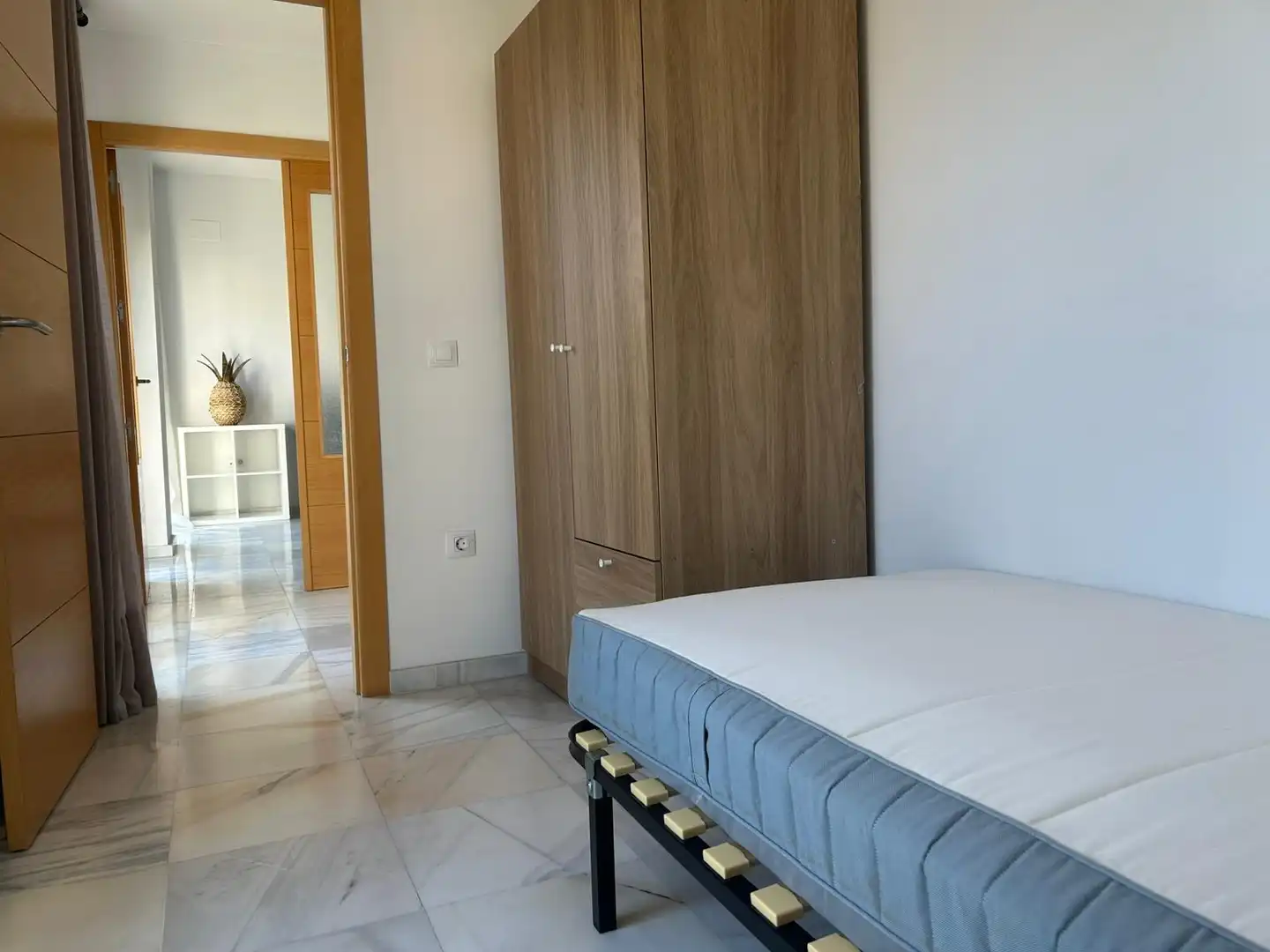 Bedroom of Flat for sale in Sevilla  with Air Conditioner, Heating and Furnished