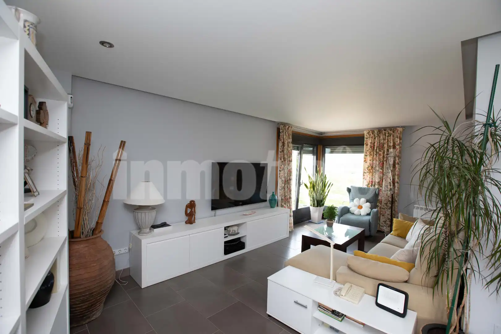 Sala de estar de Casa o chalet en venta en Sanxenxo con Calefacción, Jardín privado y Parquet