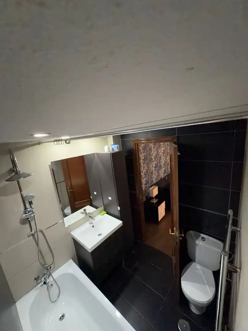 Bathroom of Flat for sale in Fuenlabrada  with Heating and Community pool