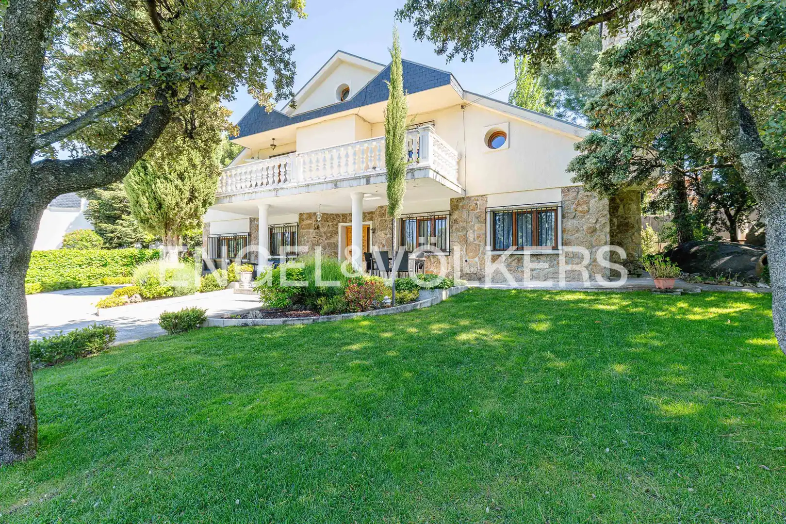 Vista exterior de Casa o chalet de alquiler en Alpedrete con Calefacción y Jardín privado